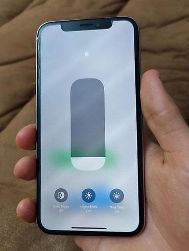 telefonlar 2ci el: IPhone Xs, 64 GB, Gümüşü, Face ID — 3