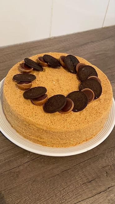 meyve qabl: Hər növ tortların ( ballı, bento sadə, snikers praqa və s.) — 4