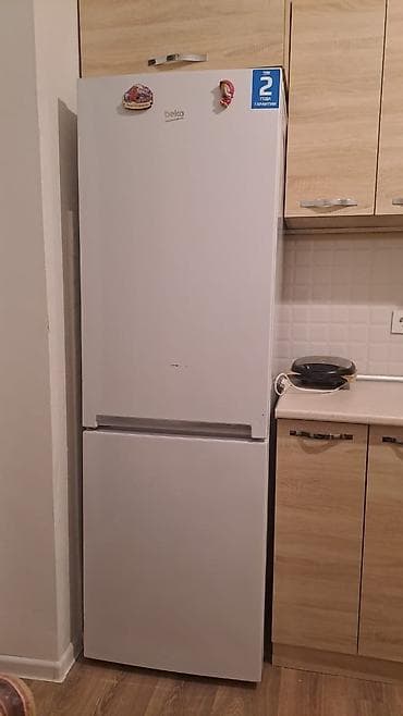 İşlənmiş 2 qapılı Beko Soyuducu Satılır, rəng - Ağ, Təkərli