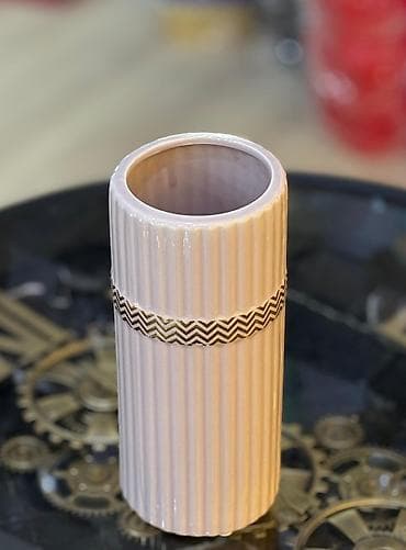 gulu sekilleri: Bir vaza, Keramika — 3