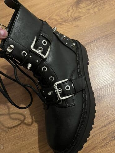 Çəkmə, Bershka, Ölçü: 38, rəng - Qara, Yeni