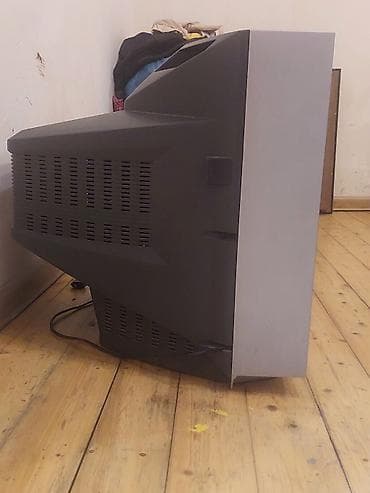 3 d panel: LG CRT televizor – FLATRON seriyası - Ekran: təxminən 29" (şüşə — 2