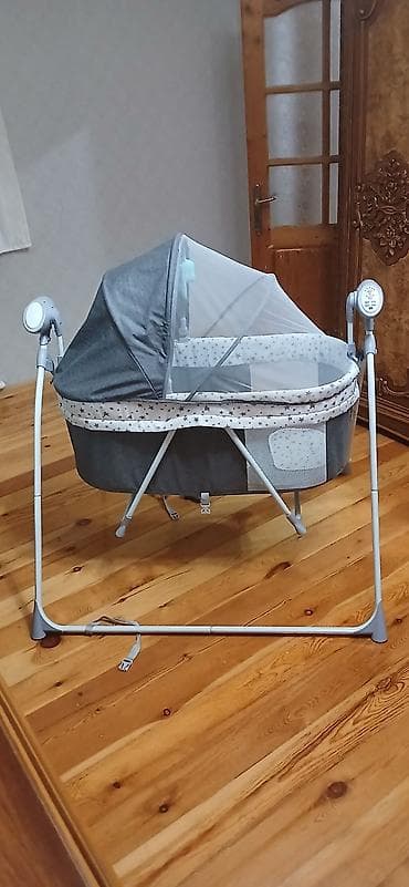 Oğlan və qız üçün, Dördbucaq, Beşik, Dəst ilə, Matras ilə, Yellənmə mexanizm ilə