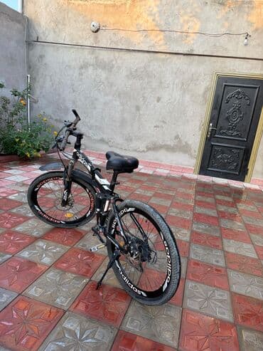 детские шлемы для скейтборда: Şəhər və yüngül off-road sürüşləri üçün dağ velosipedi - Rəng: qara — 2