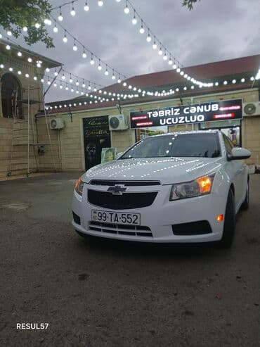 купить чехлы на авто: Chevrolet Cruze: 1.4 l | Sedan — 4
