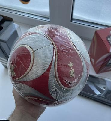 çənə topu: Məhsul: Adidas Teamgeist Mini və Tamölçü Futbol Topu Dəsti Футбольный — 3