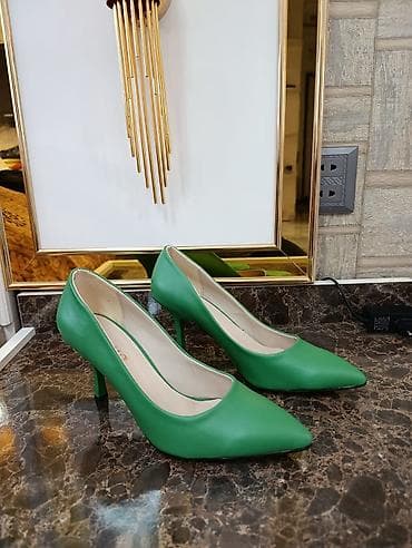 sabo 40: Yaşıl rəngli qadın klassik tuflilər - Model: sivri burunlu, qapalı — 1