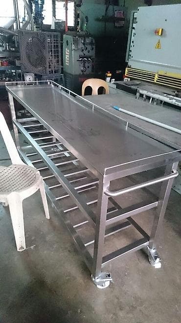 sendiviç panel: Paslanmayan poladdan iş masaları və rəfli stollar Təsvir: - Qida — 1