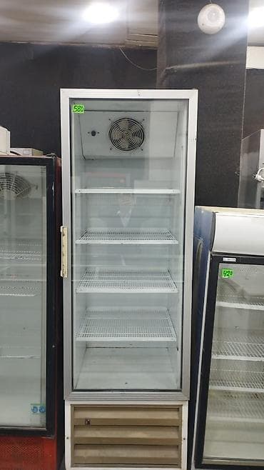 soyuduu: Şüşə qapılı kommersiya vitrini – içkilər və məhsulların nümayişi üçün — 1