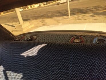 traxdır satışı: Avtomobil: Sovet istehsalı VAZ klassik sedan (4 qapılı) Xüsusiyyətlər — 4