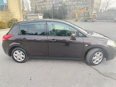 dört goz: Nissan Tiida hatchback - Kuzov: 5 qapılı hatchback, tünd — 6
