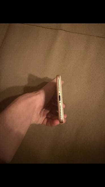 iphone adaptör: IPhone 8 Plus, 64 GB, Rose Gold, Barmaq izi — 6
