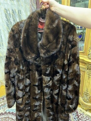 Qadın mink (qətran rəngli) kürk - Material: təbii mink dərisi, qısa