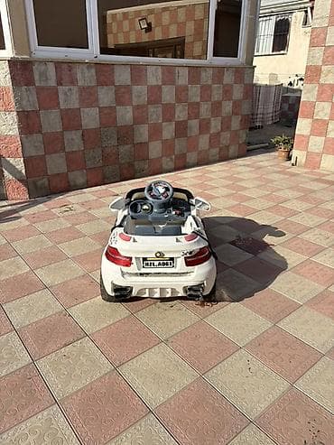 Uşaq üçün elektrik maşınları: Uşaq üçün elektrikli akü maşın – ağ rəng, SUV üslubunda kuzov, xrom — 8