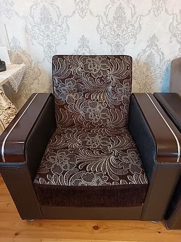 divan acılan: Qonaq otağı üçün yumşaq mebel dəsti - Tərkibi: 1 divan + 2 kreslo - — 1