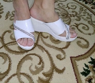 izabel ayaqqabı instagram: Ağ rəngli qadın sandaletləri – platformalı - Model: Açıq burunlu — 2