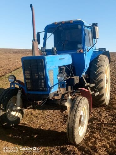 Коммерческий транспорт: Traktoru Texniki təsvir: -mtz 80 heçbir pitablemi yoxdu təkərləri — 2