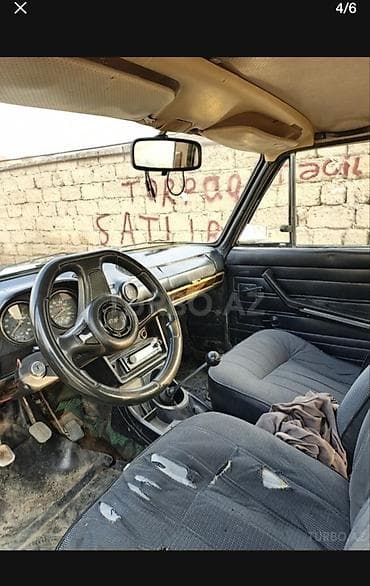 vaz 2106 abirsofka: VAZ 2106 sedan - Kuzov: 4 qapılı sedan, açıq bej rəng - Mühərrik — 4
