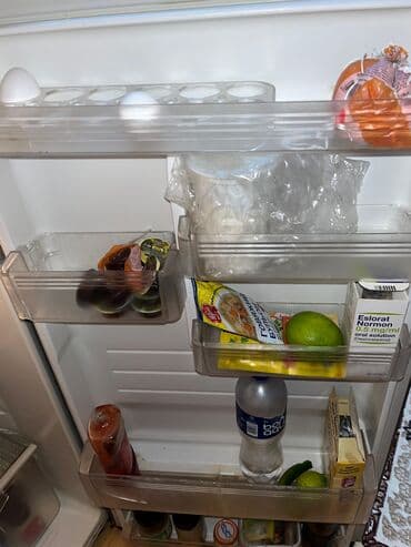 Mikrodalğalı sobalar: İşlənmiş 2 qapılı Sharp Soyuducu Satılır, rəng - Gümüşü — 4