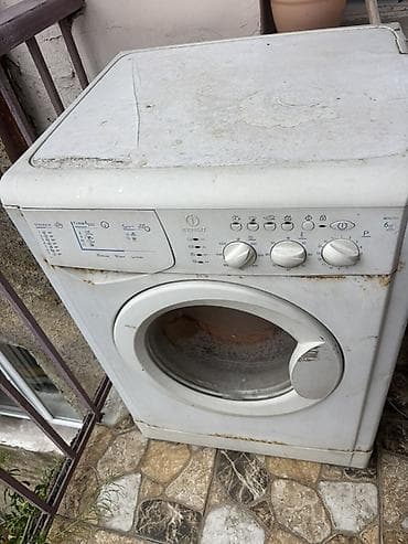19 litr su: Paltaryuyan maşın Indesit, 6 kq, Qurutmasız — 1