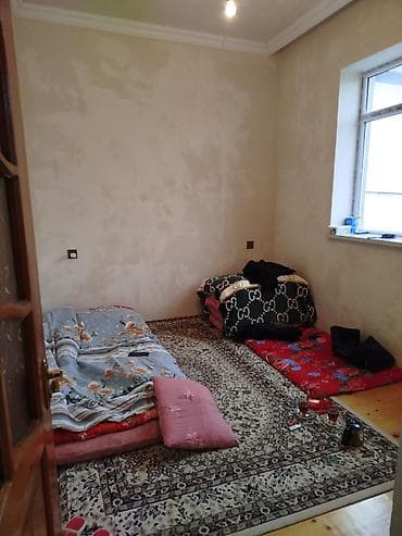 binə atcılıqda həyət evləri: 1 mərtəbəli fərdi yaşayış evi və həyət sahəsi. - Plan: giriş eyvanı — 3