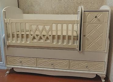 Uşaq beşiyi və komodlu dəst - Rəng: krem-ağ - Material: MDF/taxta