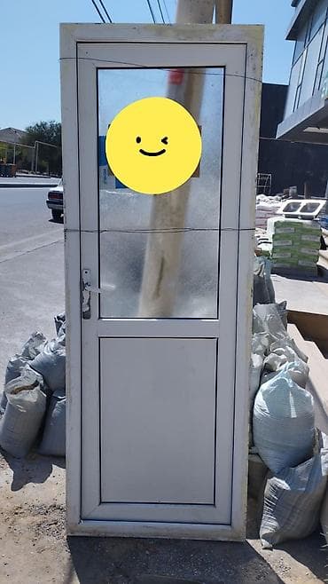 plastik qapilar: Plastik/profil giriş qapısı - Material: PVC/profil karkas, möhkəm — 1