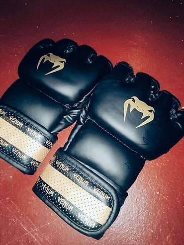 mma kask: MMA əlcəyi satılır.Az işlənib.Aşağı yeri yoxdur.Real alıcılar narahat — 4