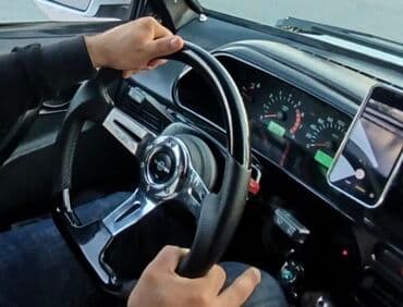 Mühərrik və mühərrik detalları: Sport sükan çarxı – universal model - 3-şüalı, metal parlaq mərkəzli — 1