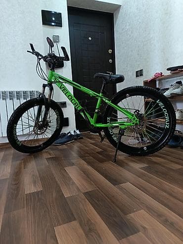 skarasnoy velosipet: VELOCRUZ dağ velosipedi - Güclü alüminium tipli çərçivə, parlaq yaşıl — 2