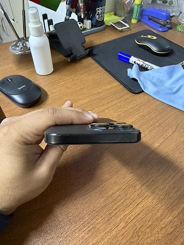 ipad 3 mini: IPhone 16 Pro Max, Qara, Simsiz şarj — 6