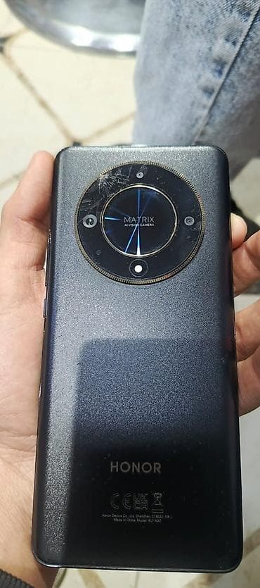 telefonlar honor: Honor 4A, 256 GB, rəng - Qara, Sensor — 1