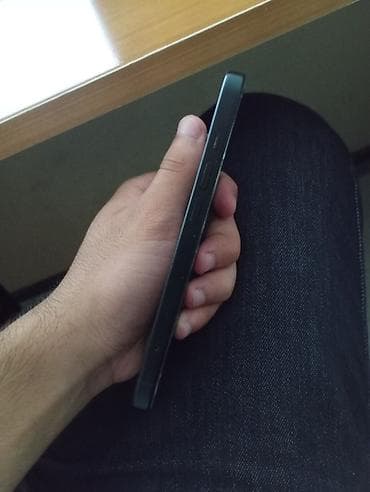 iphone 5 se: IPhone 15, Qara — 5