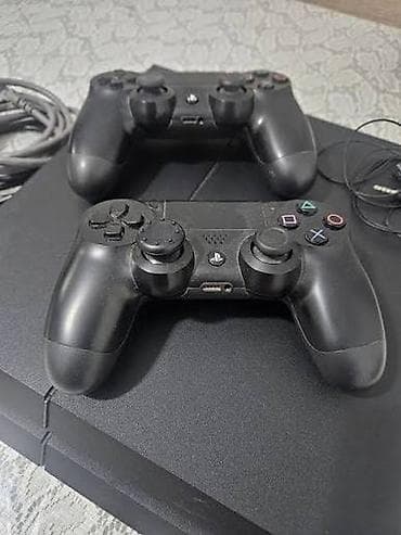 plays: PS4 Fat 500GB satılır. İdeal vəziyyətdədir, açılmayıb. 2 original pult — 1