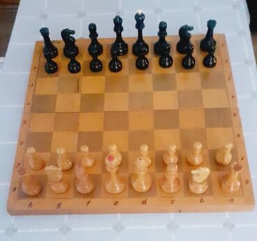 nərd taxta: Sovet istehsalı Şahmat.ölçü 45/45 təmiz taxtadan.son qiymətdir — 1