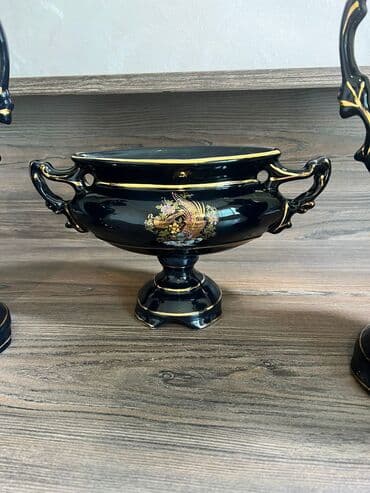 qara qizilgul satisi: Vazalar satilir. yeni kimi! — 2