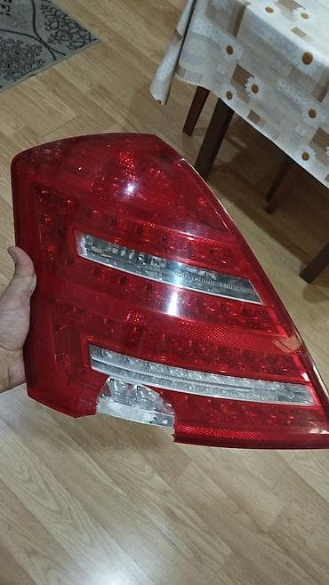 Mercedes-Benz arxa sol stop fənəri - Korpus: qırmızı linza, şəffaf