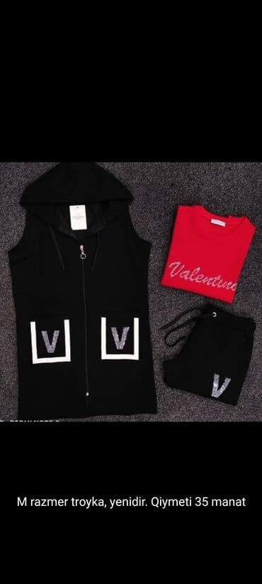 yun pijamalar: M razmer troyka satilir. Yenidir. Qiymeti 35 manat — 1