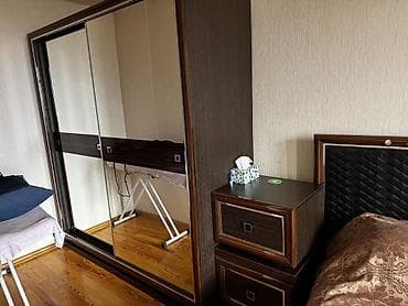 Yataq dəsti 550 Azn satılır.Matras daxildir.Ünvan — 3