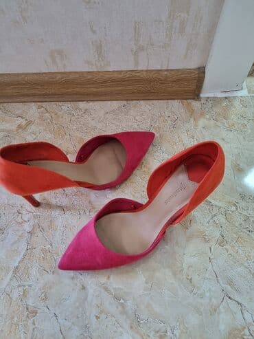 Tuflilər, Ölçü: 38, rəng - Qırmızı, İşlənmiş lalafo.az -da Tuflilər, Ölçü: 38, rəng - Qırmızı, İşlənmiş