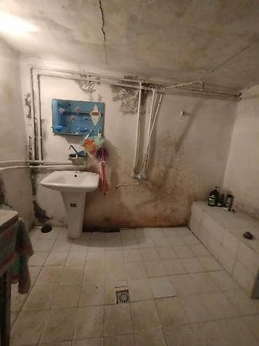 neftcilerde ev: Satılır ev Gəncədə Kamsamolda Muxtar Hacıyevdə 29 nömrəli məktəbin — 10