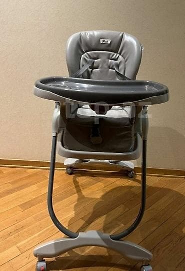 uşaq termopapaqlar: Uşaq yemək stulu – tünd boz rəngdə, çoxfunksiyalı model. Az işlənib — 1