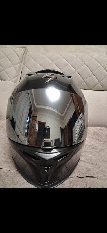 motor atv: •Scorpion EXO-520 AIR SOLID Black, M ölçü •Özünün original intercomu — 3