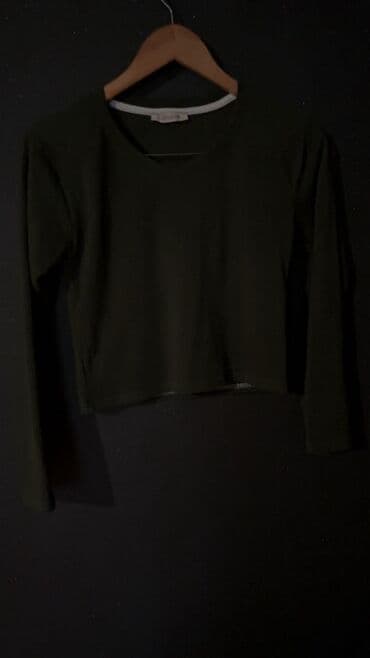 klassik qadın geyimləri: Qadın geyim dəsti – 4 parçalı İcinde hec geyinilmemis ve yeni olanida — 7