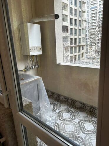 4 otaqlı ev: 28 may metrosuna yaxin şərq bazarina yaxin 16 mertebeli binanın 4-cu — 6