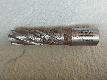 Ручные механические инструменты: Avadanlıq ucluqları,hər biri ayrılıqda 25azn — 10