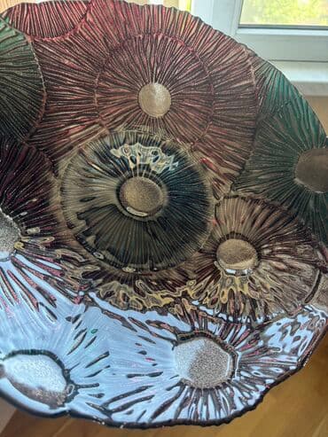 meyvə qablari: Karaca Decor qab iridi olsusu ustunde yazilib 40 sm.yenidi ikinci — 2