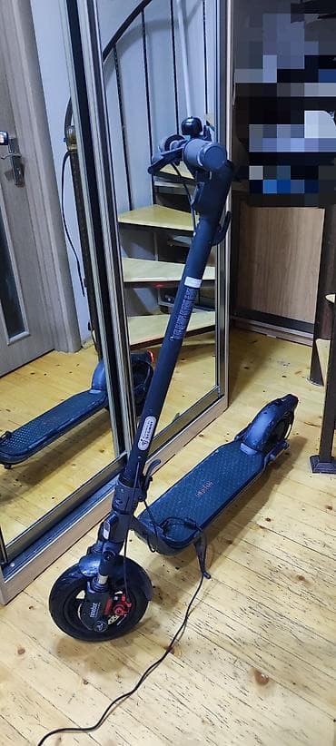 2 qrup fenleri: İşlənmiş Elektrik samokat 10", 751 - 1000 Vt, 16 - 25 km/s, Pulsuz çatdırılma — 3