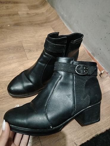 Qadin üçün az geyinilmiş qara bot qısa dabanlı 39 razmer çatdırılma