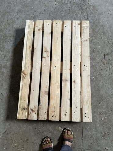 divar boyaları: Taxta palet - Material: təbii şam/şamayar ağacı taxtaları - — 1